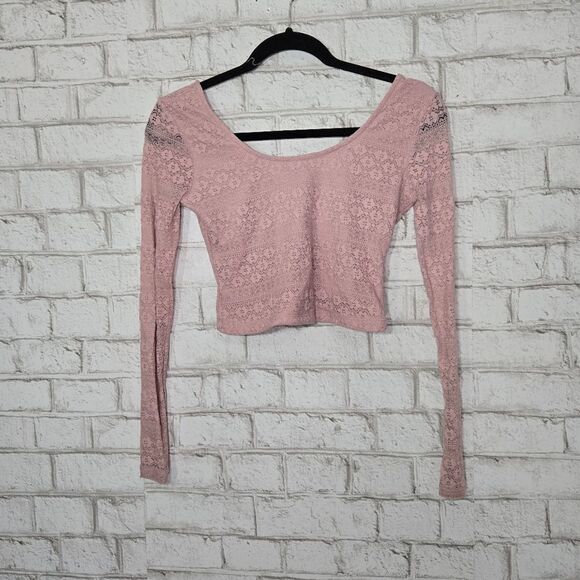 Wet Seal pink lace crop top - Picture 1 of 12